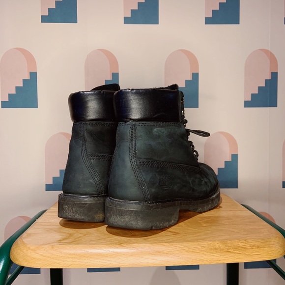 Timberlands Women’s black premium boots - Picture 3 of 4